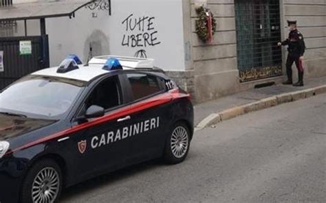 Settimo Torinese, furto online di smartphone sventato: arrestato 